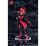 ALASTOR HAZBIN HOTEL PVC POP UP PARADE. Good Smile lanza, dentro de su línea Pop Up Parade, la figura del demonio radiofónico Alastor, uno de los protagonistas de la serie animada "Hazbin Hotel". Mide aproximadamente 18 cm de alto e incluye una base circular transparente para su exposición.
