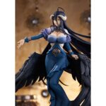 ALBEDO: JET BLACK DRESS OVERLORD POP UP PARADE SP. Good Smile Company introduce en su línea Pop Up Parade SP la figura de Albedo, la supervisora de piso en la serie de anime "Overlord" que se presenta en versión vestido negro azabache. Esta figura estática de aproximadamente 24,5 cm destaca por su dinamismo y calidad de acabado, similar al de una figura a escala. Incluye base circular transparente para exposición.