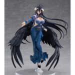 ALBEDO: JET BLACK DRESS OVERLORD POP UP PARADE SP. Good Smile Company introduce en su línea Pop Up Parade SP la figura de Albedo, la supervisora de piso en la serie de anime "Overlord" que se presenta en versión vestido negro azabache. Esta figura estática de aproximadamente 24,5 cm destaca por su dinamismo y calidad de acabado, similar al de una figura a escala. Incluye base circular transparente para exposición.