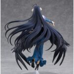 ALBEDO: JET BLACK DRESS OVERLORD POP UP PARADE SP. Good Smile Company introduce en su línea Pop Up Parade SP la figura de Albedo, la supervisora de piso en la serie de anime "Overlord" que se presenta en versión vestido negro azabache. Esta figura estática de aproximadamente 24,5 cm destaca por su dinamismo y calidad de acabado, similar al de una figura a escala. Incluye base circular transparente para exposición.