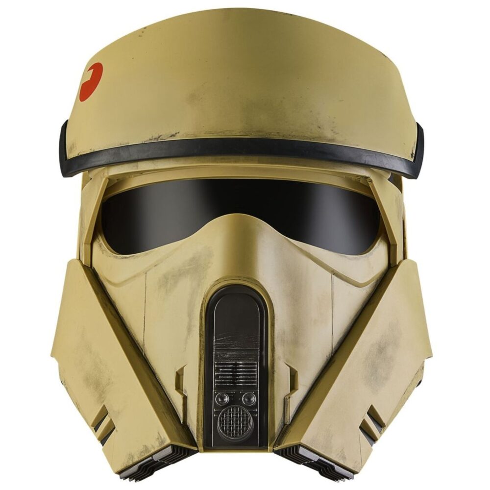 SHORETROOPER ELECTRONIC HELMET BLACK SERIES STAR WARS: ANDOR. Hasbro incorpora a su colección The Black Series esta réplica del casco electrónico premium de un Shoretrooper, basado en su aparición en la serie "Star Wars: Andor". Presenta un acabado detallado con diseño desgastado en tonos marrón y negro, además de detalles realistas en su interior. Incluye tecnología de modificación de voz que se activa presionando un botón lateral, permitiendo sonar como un Shoretrooper. Dispone de un sistema interior ajustable para mayor comodidad. Requiere 3x pilas AAA (no incluidas). Incluye manual de instrucciones. Se presenta en una caja ilustrada. UNIDADES LIMITADAS.