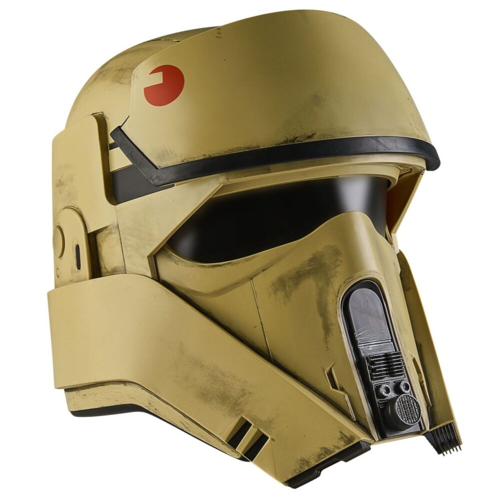 Shoretrooper electronic helmet black series star wars: andor. Hasbro incorpora a su colección the black series esta réplica del casco electrónico premium de un shoretrooper, basado en su aparición en la serie "star wars: andor". Presenta un acabado detallado con diseño desgastado en tonos marrón y negro, además de detalles realistas en su interior. Incluye tecnología de modificación de voz que se activa presionando un botón lateral, permitiendo sonar como un shoretrooper. Dispone de un sistema interior ajustable para mayor comodidad. Requiere 3x pilas aaa (no incluidas). Incluye manual de instrucciones. Se presenta en una caja ilustrada. Unidades limitadas.