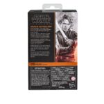 ANAKIN SKYWALKER BLACK SERIES STAR WARS REVENGE OF THE SITH. Hasbro suma a su colección The Black Series la figura de Anakin Skywalker inspirada en la película "Star Wars: Revenge of the Sith" ("Star Wars: La venganza de los Sith" en España). Esta figura articulada de 15 cm presenta un esculpido fotorrealista y viene acompañada de su característico sable de luz como accesorio. Permite recrear poses dinámicas gracias a sus múltiples puntos de articulación. Se presenta en un embalaje con ventana. UNIDADES LIMITADAS.