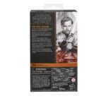 OBI-WAN KENOBI BLACK SERIES STAR WARS REVENGE OF THE SITH. Hasbro presenta dentro de la colección The Black Series la figura de Obi-Wan Kenobi, basada en su papel en "Star Wars: Revenge of the Sith" ("Star Wars: La venganza de los Sith" en España). Mide 15 cm y cuenta con múltiples puntos de articulación para recrear escenas de acción. Incluye su icónico sable de luz como accesorio. El diseño fotorrealista aporta gran fidelidad al personaje. Se presenta en una caja con ventana. UNIDADES LIMITADAS.
