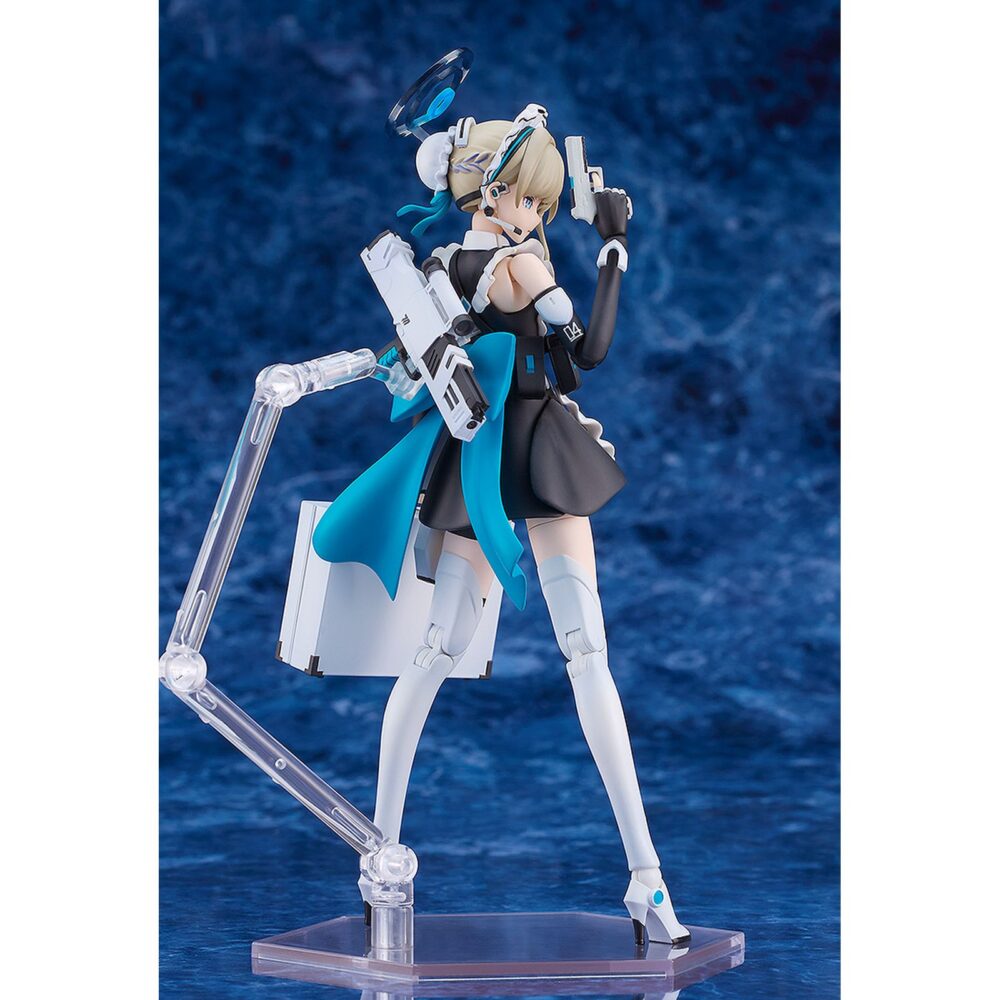Toki asuma figura blue archive plamatea. Max factory reincorpora a su línea plamatea el set de montaje a escala de toki asuma, miembro de la agencia secreta de espionaje c&c del videojuego "blue archive". Una vez montada esta maqueta articulada mide aproximadamente 17 cm. Incluye 3x placas faciales (seria, sonriente y de batalla), 1x arma exclusiva de toki, 1x arma secret time, 1x pistola con funda ajustable para el muslo, 1x maletín y otras partes intercambiables para diferentes poses. Incluye piezas prepintadas, lo que facilita recrear el montaje. Cuenta con una base articulada hexagonal transparente para su exposición.