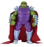 RAPHAEL AS SHREDDER TEENAGE MUTANT NINJA TURTLES MIRAGE COMICS. Neca lanza la figura de Raphael, representando el rol de Shredder, basada en su aparición en los comics originales de Mirage Studios creados por Eastman y Laird “Teenage Mutant Ninja Turtles” (“Las Tortugas Ninja” en España). Esta figura de articulada a escala de 18 cm de altura presenta un esculpido totalmente nuevo e incluye 2x cabezas intercambiables (dañada y con parche), 1x capa de tela, 1x casco extraíble, 5x manos adicionales, 2x sais, 1x jarra y 1x vaso. Se presenta en embalaje para coleccionistas con ilustraciones de Kevin Eastman con ventana y solapa frontal.