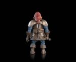 BURRIS BIRGERSTORI MYTHIC LEGIONS HORROR OF EINSAMALL. Viajó al extremo norte hace muchos años para extraer minerales de cuevas árticas que, según se rumoreaba, contenían reservas inexplotadas de piedras preciosas. Sin encontrar nada en su búsqueda, el gnomo de la madriguera finalmente llegó al remoto asentamiento de Einsamall. Poco a poco, integrándose en todos los aspectos de los negocios del pueblo, se convirtió en el propietario de la única posada de Einsamall y, finalmente, fue nombrado alcalde. Burris es el verdadero corazón de su comunidad. Fue él quien contactó con el Castillo de los Cuatro Lados pidiendo ayuda cuando Einsamall fue víctima de una amenaza invisible, y saluda a los héroes que responden a su llamada al llegar a la Posada y Taberna de Einsamall.