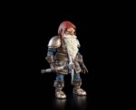 BURRIS BIRGERSTORI MYTHIC LEGIONS HORROR OF EINSAMALL. Viajó al extremo norte hace muchos años para extraer minerales de cuevas árticas que, según se rumoreaba, contenían reservas inexplotadas de piedras preciosas. Sin encontrar nada en su búsqueda, el gnomo de la madriguera finalmente llegó al remoto asentamiento de Einsamall. Poco a poco, integrándose en todos los aspectos de los negocios del pueblo, se convirtió en el propietario de la única posada de Einsamall y, finalmente, fue nombrado alcalde. Burris es el verdadero corazón de su comunidad. Fue él quien contactó con el Castillo de los Cuatro Lados pidiendo ayuda cuando Einsamall fue víctima de una amenaza invisible, y saluda a los héroes que responden a su llamada al llegar a la Posada y Taberna de Einsamall.
