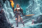 COMMANDER IGRAINE MYTHIC LEGIONS HORROR OF EINSAMALL. Era apenas una joven recluta de la Orden de Eathyron cuando comenzó la Segunda Gran Guerra de Mythoss. Tras hacerse famosa en el Ataque de Vikenfell y posteriormente en la Batalla de los Ejércitos de la Luz, Igraine tuvo el honor de recibir el título de Caballero de Eathyron tras la guerra. Finalmente, asignada al Castillo de los Cuatro Lados como representante de Eathyross, la Comandante Igraine recibe el encargo de liderar una expedición de aventureros al remoto asentamiento de Einsamall. Su misión: ayudar a descubrir qué aterroriza a sus residentes y deja sus cuerpos destrozados en la gélida tundra.