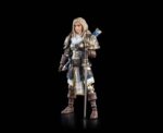 COMMANDER IGRAINE MYTHIC LEGIONS HORROR OF EINSAMALL. Era apenas una joven recluta de la Orden de Eathyron cuando comenzó la Segunda Gran Guerra de Mythoss. Tras hacerse famosa en el Ataque de Vikenfell y posteriormente en la Batalla de los Ejércitos de la Luz, Igraine tuvo el honor de recibir el título de Caballero de Eathyron tras la guerra. Finalmente, asignada al Castillo de los Cuatro Lados como representante de Eathyross, la Comandante Igraine recibe el encargo de liderar una expedición de aventureros al remoto asentamiento de Einsamall. Su misión: ayudar a descubrir qué aterroriza a sus residentes y deja sus cuerpos destrozados en la gélida tundra.