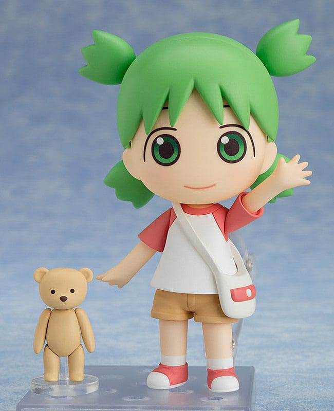 Yotsuba koiwai yotsuba&! Nendoroid. Good smile introduce a su catálogo nendoroid la figura articulada de yotsuba koiwai, de la obra "yotsuba&! ". Está fabricada en abs y pvc pintado, mide aproximadamente 10 cm de altura e incluye base con soporte transparente para su exposición. Cuenta con 5x placas faciales (estándar, sonriente, enfadada, llorando y con expresión ausente). Entre los accesorios se incluyen 1x peluche juralumin, 1x bolso, 1x bote de pintura, 1x brocha y partes adicionales para exponerla sentada.