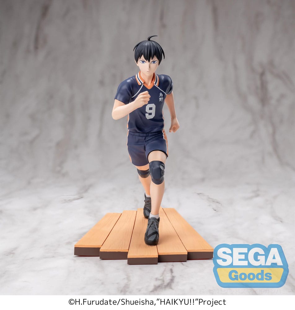 Tobio kageyama haikyu!! High premium. Estatua de "haikyu!! ". Fabricada en pvc, tamaño aprox. 16 cm. Viene con una base. Ideal para exponer junto a la figura shoyo hinata haikyu!! High premium.