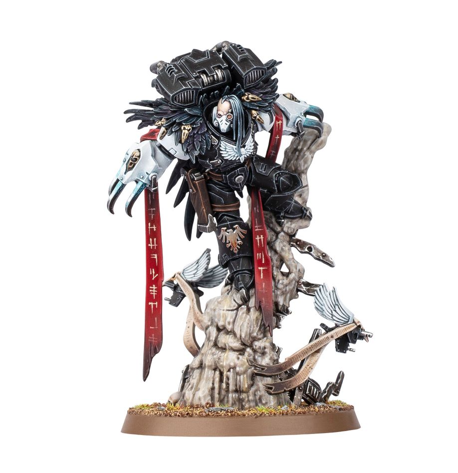 Aethon shaan raven guard warhammer 40000. Aethon shaan, señor del capítulo de la guardia del cuervo, encarna los aspectos más pacientes y astutos del legado de su primarca. Cuando elige atacar desde las sombras, lo hace con una furia fría, lanzándose contra el enemigo con las garras de severax envueltas en rayos, destellando entre la sangre de sus víctimas. Con este kit multicomponente de plástico puedes montar a aethon shaan, señor del capítulo de la guardia del cuervo, para usar en tus ejércitos de marines espaciales de warhammer 40,000. Con las formidables garras de severax, una pistola bólter pesada y un propulsor de salto personalizado, es capaz de caer sobre los enemigos del emperador y acabar con ellos. Posado heroicamente como si oteara el campo de batalla, es una miniatura fantástica para pintores, y viene con tres cabezas diferentes entre las que elegir: una con casco, otra con un respirador, y otra con capucha.
