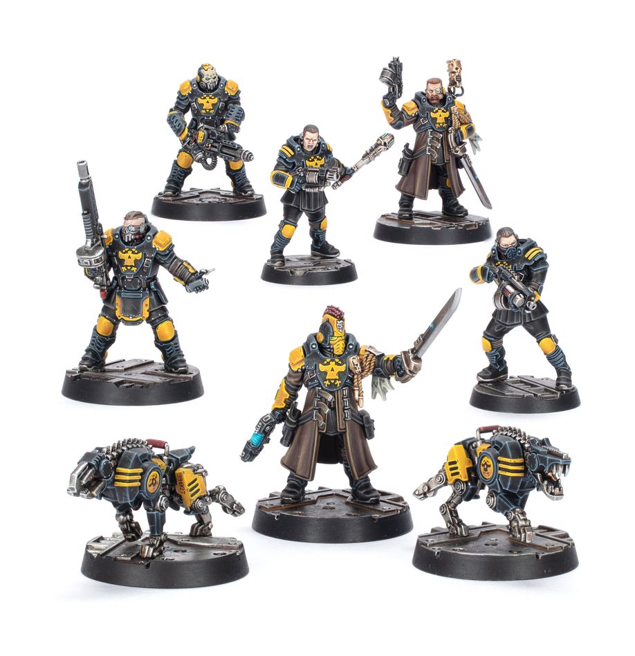 PALANITE ENFORCER CAPTAINS & SERGEANTS WARHAMMER NECROMUNDA. Los Ashwing Helamites son más pequeños y están menos domesticados que los Dustbacks. Los Ash Waste Nomads los usan como guardianes, controlando estos macroinsectos con largos señuelos. Una vez plantados, los Ashwings tratan la zona como su territorio y atacan a todo aquel que se acerque. Con este kit multicomponente de plástico puedes montar dos Ashwing Helamites, feroces criaturas aladas, y un Ashwing Lure para tus bandas de Ash Waste Nomads de Necromunda. Su velocidad los hace ideales para emboscar a enemigos incautos, y el señuelo puede usarse para tender emboscadas o crear una zona peligrosa para los pandilleros enemigos en el campo de batalla. Ambos Ashwing Helamites pueden montarse en una peana escénica o sobre una varilla de volador. También se incluye una cabeza y Ashwing Lure con manto celeste que puede usarse con un miembro de la Ash Waste Nomads War Party, disponible por separado, para representar al responsable de estas bestias. El kit contiene 46 piezas de plástico, 2 peanas ovaladas Citadel de 60 mm x 35 mm, 1 peana redonda Citadel de 25 mm y 3 varillas de volador de 45 mm con ranura. Las miniaturas se proporcionan sin montar ni pintar. Recomendamos usar pegamento para plástico Citadel y pinturas Citadel Colour.