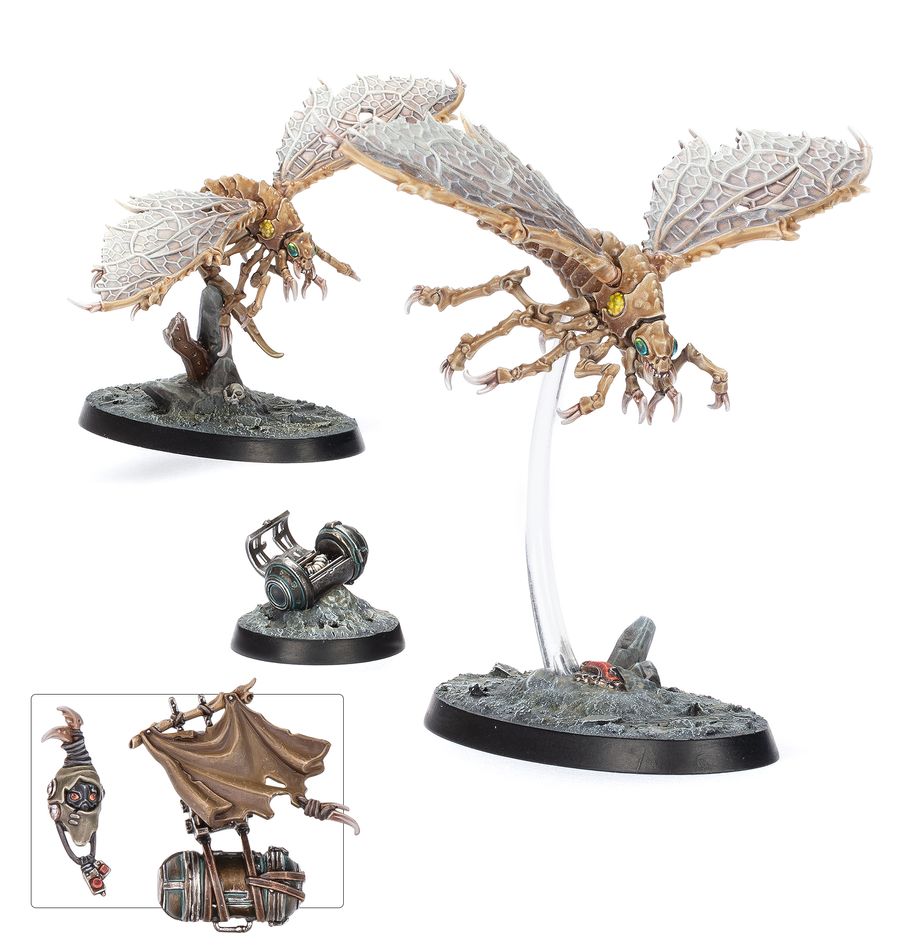 ASHWING HELAMITES WARHAMMER NECROMUNDA. Los Ashwing Helamites son más pequeños y están menos domesticados que los Dustbacks. Los Ash Waste Nomads los usan como guardianes, controlando estos macroinsectos con largos señuelos. Una vez plantados, los Ashwings tratan la zona como su territorio y atacan a todo aquel que se acerque. Con este kit multicomponente de plástico puedes montar dos Ashwing Helamites, feroces criaturas aladas, y un Ashwing Lure para tus bandas de Ash Waste Nomads de Necromunda. Su velocidad los hace ideales para emboscar a enemigos incautos, y el señuelo puede usarse para tender emboscadas o crear una zona peligrosa para los pandilleros enemigos en el campo de batalla. Ambos Ashwing Helamites pueden montarse en una peana escénica o sobre una varilla de volador. También se incluye una cabeza y Ashwing Lure con manto celeste que puede usarse con un miembro de la Ash Waste Nomads War Party, disponible por separado, para representar al responsable de estas bestias. El kit contiene 46 piezas de plástico, 2 peanas ovaladas Citadel de 60 mm x 35 mm, 1 peana redonda Citadel de 25 mm y 3 varillas de volador de 45 mm con ranura. Las miniaturas se proporcionan sin montar ni pintar. Recomendamos usar pegamento para plástico Citadel y pinturas Citadel Colour.