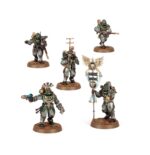 SOLAR AUXILIA: COMBAT FORCE WARHAMMER THE HORUS HERESY. La Solar Auxilia es una fuerza de combate de élite que confía en su superioridad numérica, tanto de infantería como de blindados pesados, para desgastar y eliminar a sus enemigos. Su equipo y accesorios están diseñados para luchar tanto en el vacío del espacio como en superficies planetarias, completamente sellados para protegerse del entorno, por hostil que sea. Si quieres mantener la línea para proteger al Emperador o unirte a la marcha para derrocarlo, esta caja es perfecta para empezar o ampliar una colección de la Solar Auxilia de forma más económica que comprando los kits por separado. Dentro encontrarás una Lasrifle Section, excelente para mantener objetivos y controlar el campo de batalla. Una Tactical Command Section los dirige en la batalla mientras los veloces Hermes Sentinels flanquean al enemigo. Un formidable Leman Russ Strike Tank proporciona fuego pesado de apoyo, forzando a tus enemigos a mantener la cabeza agachada con sus continuas andanadas.