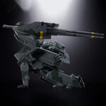 METAL GEAR REX METAL GEAR SOLID CHOGOKIN. amashii Nations incorpora a la línea Chogokin el icónico Metal Gear REX del videojuego "Metal Gear Solid". Esta figura mide unos 17,5 cm de altura y combina ABS con piezas fabricadas con una aleación metálica que le proporciona una textura y una solidez similares a las de un arma. Cuenta con una carcasa detallada con patrones de camuflaje pintados, un cañón de riel de aproximadamente 26 cm, movilidad independiente en las púas de fundición, numerosas articulaciones en sus piernas y funciones de iluminación integradas en su cabeza. Incluye un pedestal especial para exposición con dos tipos de articulaciones de soporte. Requiere 3x pilas LR44 (incluidas para prueba). UNIDADES LIMITADAS.