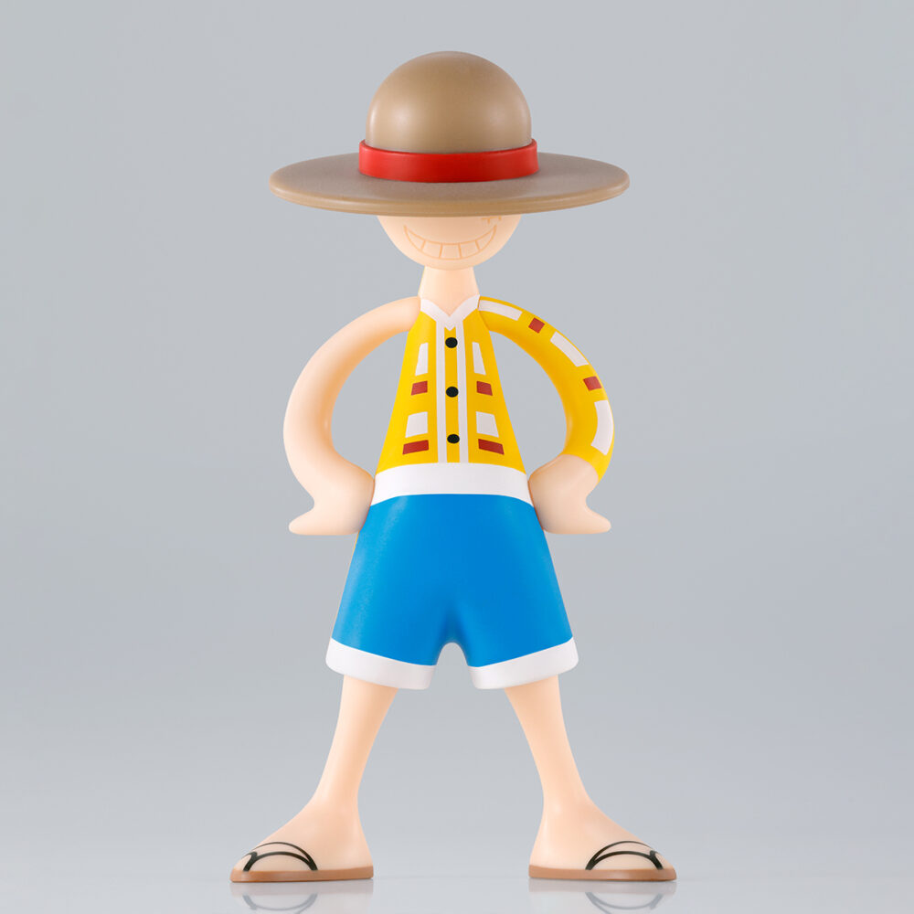 Memories of adventure volumen 2 one piece luffys. Tamashii nations ofrece el segundo volumen del surtido de figuras de luffy, formado por 10 modelos diferentes presentados en caja cerrada, por lo que será imposible saber el modelo que hay en el interior de cada caja hasta que se abra. Las figuras tienen un tamaño de 8,5 cm. (escala 1/20 de la altura de luffy), y están estampadas por la parte delantera mientras que en la parte trasera llevan el logo de la colección, 3 de los diseños están inspirados en los protagonistas de la serie, uno en el logo "spider cafe" y en 5 se utiliza tecnología de impresión por transferencia de presión de agua, por lo que cada surtido contará con 5 figuras con patrones concretos pero diseños únicos. Por último, una de las figuras del surtido cuenta con un diseño secreto. Unidades limitadas