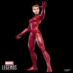 PHOENIX RACHEL SUMMERS EXCALIBUR MARVEL LEGENDS SERIES. Hasbro presenta en su colección Marvel Legends Series la figura de Rachel Summers como Fénix, inspirada en su aspecto en los cómics de "Excalibur". La figura mide 15 cm e incluye 1x réplica a escala del cómic con la portada de "Excalibur #1"de 1998, 4x manos intercambiables, 1x cabeza alternativa y 2x efectos de alas de fuego para recrear su transformación en Fuerza Fénix. Cuenta con más de 20 puntos de articulación para recrear diversas escenas. Se presenta en un blíster ilustrado estilo retro. UNIDADES LIMITADAS.