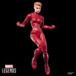 PHOENIX RACHEL SUMMERS EXCALIBUR MARVEL LEGENDS SERIES. Hasbro presenta en su colección Marvel Legends Series la figura de Rachel Summers como Fénix, inspirada en su aspecto en los cómics de "Excalibur". La figura mide 15 cm e incluye 1x réplica a escala del cómic con la portada de "Excalibur #1"de 1998, 4x manos intercambiables, 1x cabeza alternativa y 2x efectos de alas de fuego para recrear su transformación en Fuerza Fénix. Cuenta con más de 20 puntos de articulación para recrear diversas escenas. Se presenta en un blíster ilustrado estilo retro. UNIDADES LIMITADAS.