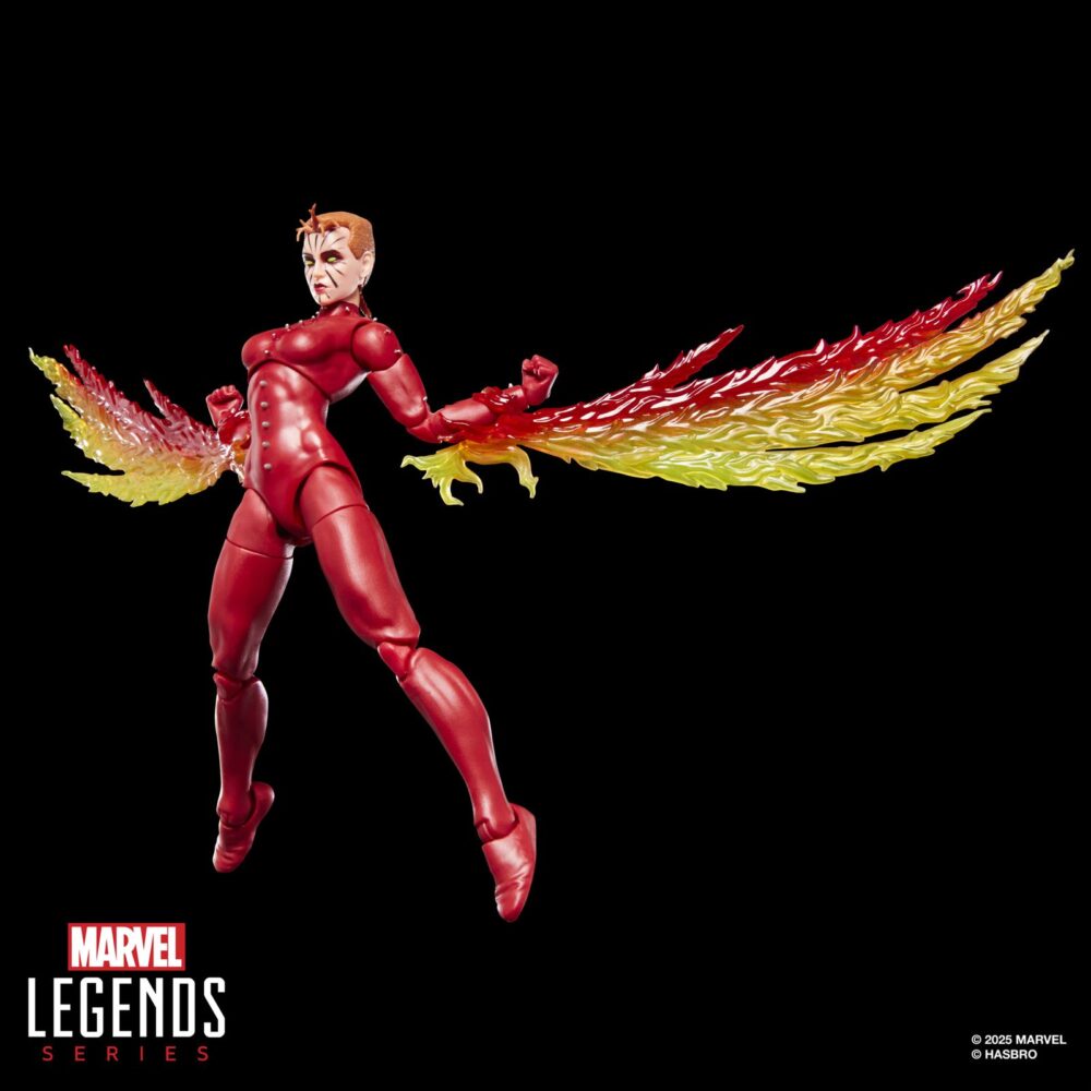 Phoenix rachel summers excalibur marvel legends series. Hasbro presenta en su colección marvel legends series la figura de rachel summers como fénix, inspirada en su aspecto en los cómics de "excalibur". La figura mide 15 cm e incluye 1x réplica a escala del cómic con la portada de "excalibur #1"de 1998, 4x manos intercambiables, 1x cabeza alternativa y 2x efectos de alas de fuego para recrear su transformación en fuerza fénix. Cuenta con más de 20 puntos de articulación para recrear diversas escenas. Se presenta en un blíster ilustrado estilo retro. Unidades limitadas.