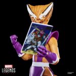 FERAL X-FORCE MARVEL LEGENDS SERIES. Hasbro lanza dentro de la línea Marvel Legends Series la figura de la mutante Feral (Feroz en España), inspirada en su aspecto en el cómic "X-Force". La figura mide 15 cm y cuenta con 2x manos alternativas y 1x réplica a escala del cómic con la portada de “X-Force #1”de 1991. Su acabado premium y más de 20 puntos de articulación permiten exponerla en múltiples poses. Se presenta en un blíster ilustrado estilo retro. UNIDADES LIMITADAS.