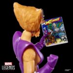 FERAL X-FORCE MARVEL LEGENDS SERIES. Hasbro lanza dentro de la línea Marvel Legends Series la figura de la mutante Feral (Feroz en España), inspirada en su aspecto en el cómic "X-Force". La figura mide 15 cm y cuenta con 2x manos alternativas y 1x réplica a escala del cómic con la portada de “X-Force #1”de 1991. Su acabado premium y más de 20 puntos de articulación permiten exponerla en múltiples poses. Se presenta en un blíster ilustrado estilo retro. UNIDADES LIMITADAS.