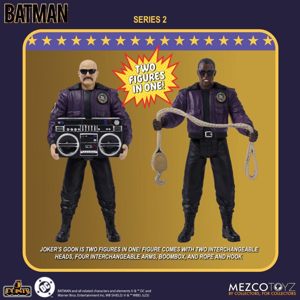 JOKER GOON TWO FIGURES IN ONE VERSION BATMAN (1989) 5 POINTS. Mezco Toyz añade a su colección 5 Points la versión de dos figuras en una de los esbirros del Joker basada en su apariencia en la película "Batman" de 1989. Mide aproximadamente 9,5 cm y se presenta en formato blíster con estética retro. Incluye 2x cabezas intercambiables (para poder recrear 2 esbirros diferentes), 2x brazos intercambiables, 1x cuerda con gancho y 1x radiocasete.  