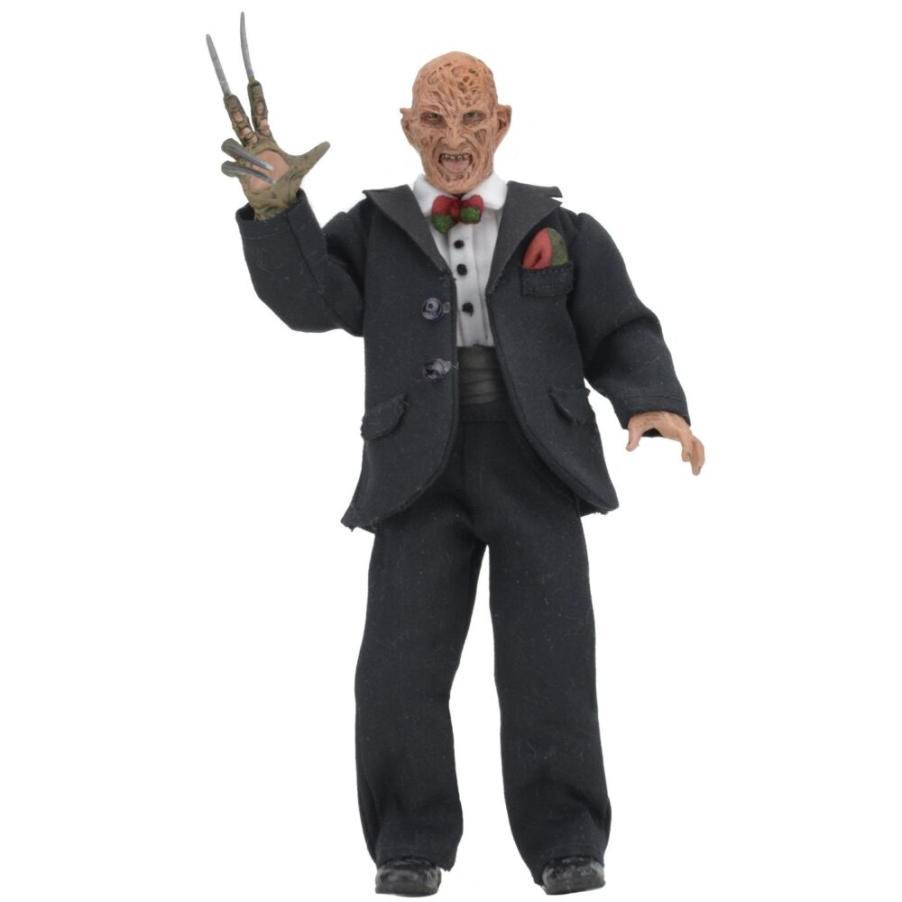 Freddy tuxedo nightmare in elm street 3 re-run. Neca vuelve a presentar a freddy krueger con esmoquin inspirado en la película "a nightmare on elm street 3: dream warriors" ("pesadilla en elm street 3: los guerreros del sueño" en españa). Esta figura vestida mide 20 cm y lleva un traje de tela con pajarita a rayas rojas y verdes. Incluye 1x réplica de la casa nº 1428 de elm street con luz led. Se entrega en una caja con ventana apta para coleccionistas.