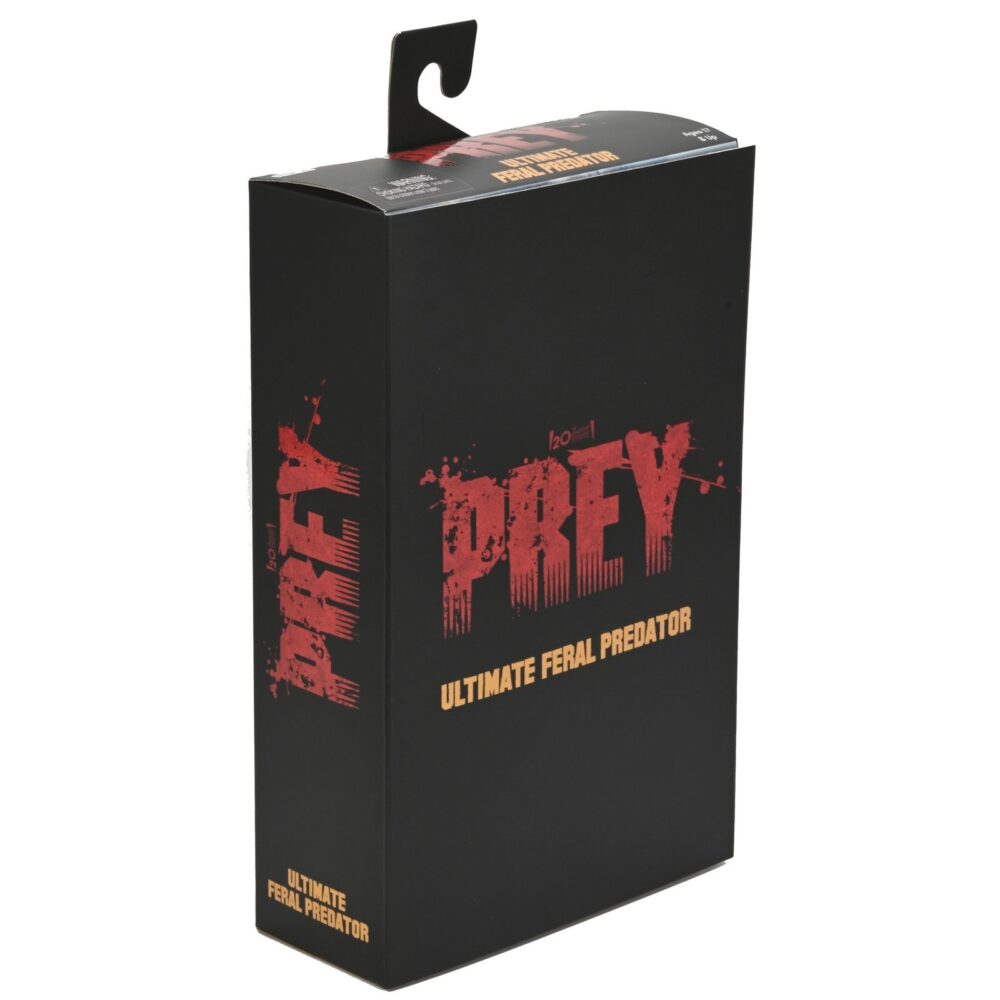 Ultimate feral predator prey. Neca vuelve a presentar la figura ultimate del predator que aparece en la película "prey", ambientada hace 300 años. Este depredador alienígena altamente evolucionado mide más de 20 cm de alto y reproduce con precisión su aspecto en la película. Incluye 1x máscara, 1x arpón, 2x lanzas (cerrada y desplegada), 2x escudos (abierto y plegado), 2x mandíbulas, armas adicionales y 7x manos intercambiables. Se entrega en una caja con solapa frontal apta para exhibición.