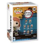 SABITO (NO MASK) DEMON SLAYER: KIMETSU NO YAIBA ANIMATION FUNKO POP. igura de vinilo de la línea 'POP!', tamaño aprox. 9 cm. Esta pieza de colección firmada por FUNKO revela el rostro decidido de Sabito, marcado por una cicatriz reconocible. Su cabello corto color coral y su distintivo kimono se reproducen cuidadosamente, reflejando la precisión y atención al detalle que caracteriza a POP! Animación. Sabito es un personaje interesante en el entrenamiento de Tanjiro Kamado, que actúa como mentor y desafío para el joven cazador de demonios. Aunque aparece principalmente como una figura misteriosa escondida detrás de una máscara de zorro, la revelación de su rostro y su trágico pasado le da una profundidad inesperada a este hábil guerrero. Está ligado por el destino a la montaña Fujikasane y a Urokodaki, el maestro de Tanjiro, y su fugaz presencia en la serie deja una marca duradera en el viaje de Tanjiro.
