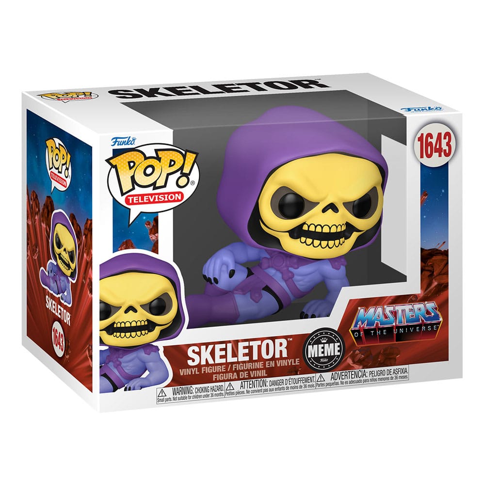 Skeletor (meme) masters of the universe funko pop. Figura de vinilo de la línea 'pop! ', tamaño aprox. 9 cm. Descubre la figura pop! Vinyl de skeletor, un clásico de la serie masters of the universe. Esta particular figura, con su pose icónica inspirada en un meme, hará las delicias de cualquier coleccionista. Fabricada por funko, esta figura mide aproximadamente 9 cm de altura y es perfecta para exhibir en estanterías o escritorios. El diseño muestra a skeletor en una pose relajada, resaltando su clásico capuchón morado y su rostro amarillo esquelético, con detalles en negro que le dan un toque impactante. Las medidas del producto son 12 x 16,4 x 9,2 cm con un peso de 163 gramos, lo que asegura estabilidad y presencia. Ideal para fans de la serie o para aquellos que aman agregar productos únicos y divertidos a su colección. Esta figura no solo es un homenaje al villano favorito de muchos, sino también una pieza que aporta humor y nostalgia.