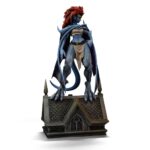 DÉMONA GARGOYLES ART SCALE 1/10. Del clásico de culto Gárgolas, Demona cobra vida en esta estatua de Iron Studios Art Scale 1/10. Con una escultura dinámica y detalles fieles, esta pieza captura la esencia feroz del personaje icónico.