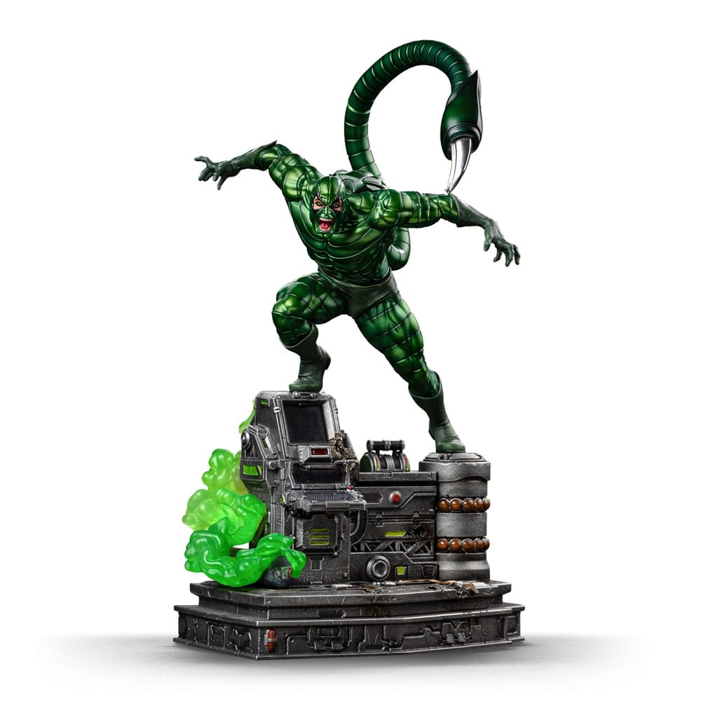 SCORPION SPIDER-MAN VS VILLAINS ART SCALE 1/10. Una aterradora fusión de fuerza bruta y tecnología, Scorpion entra en acción con su mortífera cola mecánica levantada y lista para atacar. Basada en el clásico universo de Spider-Man, esta estatua captura su amenaza en medio de un laboratorio en ruinas. Cada detalle amplifica la amenaza que representa este icónico villano. Scorpion, que en su día fue un delincuente de poca monta convertido en un arma viviente gracias a la ciencia, encarna la venganza ciega y la ira implacable. Su musculatura exagerada, su expresión gruñona y su cola en forma de aguijón en alto le dan una pose sorprendentemente dinámica y amenazante. La base recrea el escenario de un laboratorio de alta tecnología: equipos destrozados, tanques reventados y líquido verde tóxico derramándose. Da la sensación de que se trata de un momento de fuga o de ataque, lleno de tensión. La armadura verde metálica y la pintura brillante añaden intensidad visual a una pieza ya de por sí dramática. Fabricada en resina y con una altura aproximada de 30 cm a escala 1/10, esta figura forma parte de la línea Diorama BDS Art Scale de Iron Studios, conocida por sus poses cinematográficas y sus detalles nítidos. Imprescindible para los fans de Spider-Man, especialmente para aquellos que aman las buenas piezas centrales de villanos.