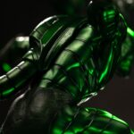 SCORPION SPIDER-MAN VS VILLAINS ART SCALE 1/10. Una aterradora fusión de fuerza bruta y tecnología, Scorpion entra en acción con su mortífera cola mecánica levantada y lista para atacar. Basada en el clásico universo de Spider-Man, esta estatua captura su amenaza en medio de un laboratorio en ruinas. Cada detalle amplifica la amenaza que representa este icónico villano. Scorpion, que en su día fue un delincuente de poca monta convertido en un arma viviente gracias a la ciencia, encarna la venganza ciega y la ira implacable. Su musculatura exagerada, su expresión gruñona y su cola en forma de aguijón en alto le dan una pose sorprendentemente dinámica y amenazante. La base recrea el escenario de un laboratorio de alta tecnología: equipos destrozados, tanques reventados y líquido verde tóxico derramándose. Da la sensación de que se trata de un momento de fuga o de ataque, lleno de tensión. La armadura verde metálica y la pintura brillante añaden intensidad visual a una pieza ya de por sí dramática. Fabricada en resina y con una altura aproximada de 30 cm a escala 1/10, esta figura forma parte de la línea Diorama BDS Art Scale de Iron Studios, conocida por sus poses cinematográficas y sus detalles nítidos. Imprescindible para los fans de Spider-Man, especialmente para aquellos que aman las buenas piezas centrales de villanos.