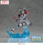 AKAZA DEMON SLAYER: KIMETSU NO YAIBA ESTATUA PVC XROSS LINK ANIME. Miembro de los Doce Kizuki y villano destacado del arco argumental del Tren Mugen, Akaza encarna la brutalidad elegante y el poderío marcial. Esta figura lo captura en un momento de movimiento congelado, tenso, enroscado y listo para atacar, en equilibrio sobre una base que amplifica la fuerza explosiva de su ataque. Akaza aparece en plena acción, con el torso girado, el brazo levantado y la pierna extendida, como si estuviera lanzando un golpe devastador. Su intensa expresión y sus icónicas marcas faciales enfatizan su precisión y su poder letal. Las cintas que cuelgan de su cinturón añaden una sensación de velocidad y movimiento a la escultura. Su diseño recrea fielmente el estilo del anime: torso desnudo con marcas demoníacas azules, pelo rosa puntiagudo, pantalones blancos anchos y detalles en rojo. La base, hecha de PVC azul translúcido, se asemeja a una explosión de energía estilizada o a una ola de agua, lo que añade impacto visual y movimiento a la exposición. Con una altura aproximada de 14 cm, esta figura de PVC forma parte de la colección Xross Link de SEGA. Con una pose dinámica, una base de efectos impresionante y detalles nítidos, es perfecta para capturar la intensidad de la batalla en tu estantería o ampliar tu colección de Demon Slayer.