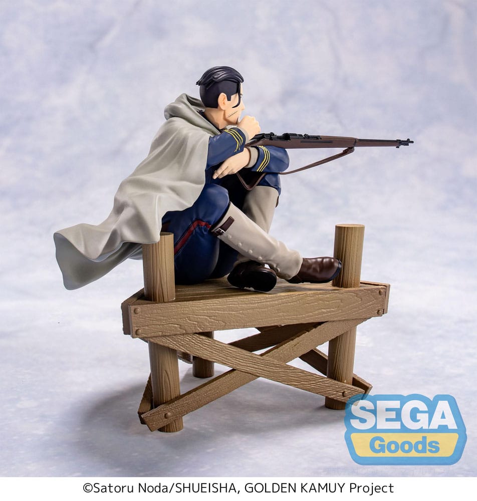 Hyakunosuke ogata golden kamuy estayua pvc xross link anime.  en el duro e implacable mundo de golden kamuy, ambientada en la era meiji de japón, hyakunosuke ogata se destaca como una figura ambigua y mortal. Ex francotirador del ejército imperial con una precisión inigualable, opera en las sombras, guiado únicamente por el interés propio y el frío pragmatismo. Tranquilo y calculador, ogata sigue siendo un personaje moralmente complejo, tanto traidor como superviviente. Como hijo ilegítimo de un oficial de alto rango, ogata ha cortado lazos tanto con la familia como con la nación. Su participación en la mortal búsqueda del tesoro ainu lo coloca en medio de una red de manipulación y traición. En el anime, sus escenas están marcadas por un silencio espeluznante, una mirada penetrante y una puntería letal. Esta figura lo captura en una pose característica: agachado sobre una plataforma de madera, apuntando por las miras de su largo rifle. Su capa se eleva ligeramente detrás de él y su expresión enfocada dice mucho sobre su resolución mortal. Su cabello peinado hacia atrás y su lenguaje corporal preciso completan la representación de este cazador silencioso. Fabricada en pvc y con una altura de unos 13 cm, la figura presta especial atención a los detalles, desde la veta de la base de madera hasta los pliegues de su uniforme y la fina escultura del rifle. Es una representación fiel que encarna la fría intensidad de ogata.