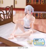 DRAKE YUMEMIRIZE GODDESS OF VICTORY: NIKKE ESTATUA PVC. Sumérgete en el mundo de Goddess of Victory: Nikke con esta impresionante figura de Drake, miembro del equipo de combate especializado. Esta figura de PVC, de aproximadamente 10 cm de altura, forma parte de la colección Yumemirize de SEGA, conocida por sus poses elegantes y delicadas. Drake aparece aquí en una pose relajada y seductora, sentada y ligeramente inclinada hacia atrás. Su carismático aura y su intensa mirada captan inmediatamente la atención, enfatizando su naturaleza poderosa y misteriosa. Vestida con un ligero traje blanco, la figura destaca los rasgos distintivos de Drake, incluyendo su corto cabello plateado y sus sofisticados accesorios de combate, reflejando su papel en el videojuego. Los detalles de la figura están meticulosamente elaborados, desde los pliegues de su ropa hasta su expresión facial segura y atrevida. A pesar de su tamaño compacto de 10 cm, esta pieza es un verdadero tesoro para cualquier fan de Goddess of Victory: Nikke, ya que combina la estética y el acabado de calidad típicos de los productos de SEGA.