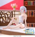 DRAKE YUMEMIRIZE GODDESS OF VICTORY: NIKKE ESTATUA PVC. Sumérgete en el mundo de Goddess of Victory: Nikke con esta impresionante figura de Drake, miembro del equipo de combate especializado. Esta figura de PVC, de aproximadamente 10 cm de altura, forma parte de la colección Yumemirize de SEGA, conocida por sus poses elegantes y delicadas. Drake aparece aquí en una pose relajada y seductora, sentada y ligeramente inclinada hacia atrás. Su carismático aura y su intensa mirada captan inmediatamente la atención, enfatizando su naturaleza poderosa y misteriosa. Vestida con un ligero traje blanco, la figura destaca los rasgos distintivos de Drake, incluyendo su corto cabello plateado y sus sofisticados accesorios de combate, reflejando su papel en el videojuego. Los detalles de la figura están meticulosamente elaborados, desde los pliegues de su ropa hasta su expresión facial segura y atrevida. A pesar de su tamaño compacto de 10 cm, esta pieza es un verdadero tesoro para cualquier fan de Goddess of Victory: Nikke, ya que combina la estética y el acabado de calidad típicos de los productos de SEGA.