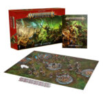 AGE OF SIGMAR: CAJA DE INICIO (ESPAÑOL). La Era de Sigmar es una era de guerra sin fin. Durante siglos, los formidables Forjados en la Tormenta han luchado contra las fuerzas del mal. Ahora se enfrentan a su momento más oscuro, con las malvadas hordas de los Skaven amenazando con destruir los Reinos Mortales. Este set es ideal para empezar con Warhammer Age of Sigmar, un apasionante universo de fantasía del que puedes formar parte coleccionando ejércitos, pintándolos y combatiendo con tus amistades. El manual de 64 páginas contiene todo lo que necesitas para empezar con todos los aspectos de este emocionante hobby; aprenderás a montar y pintar tus miniaturas, descubrir el universo al que pertenecen y disputar con ellas tus primeras batallas.