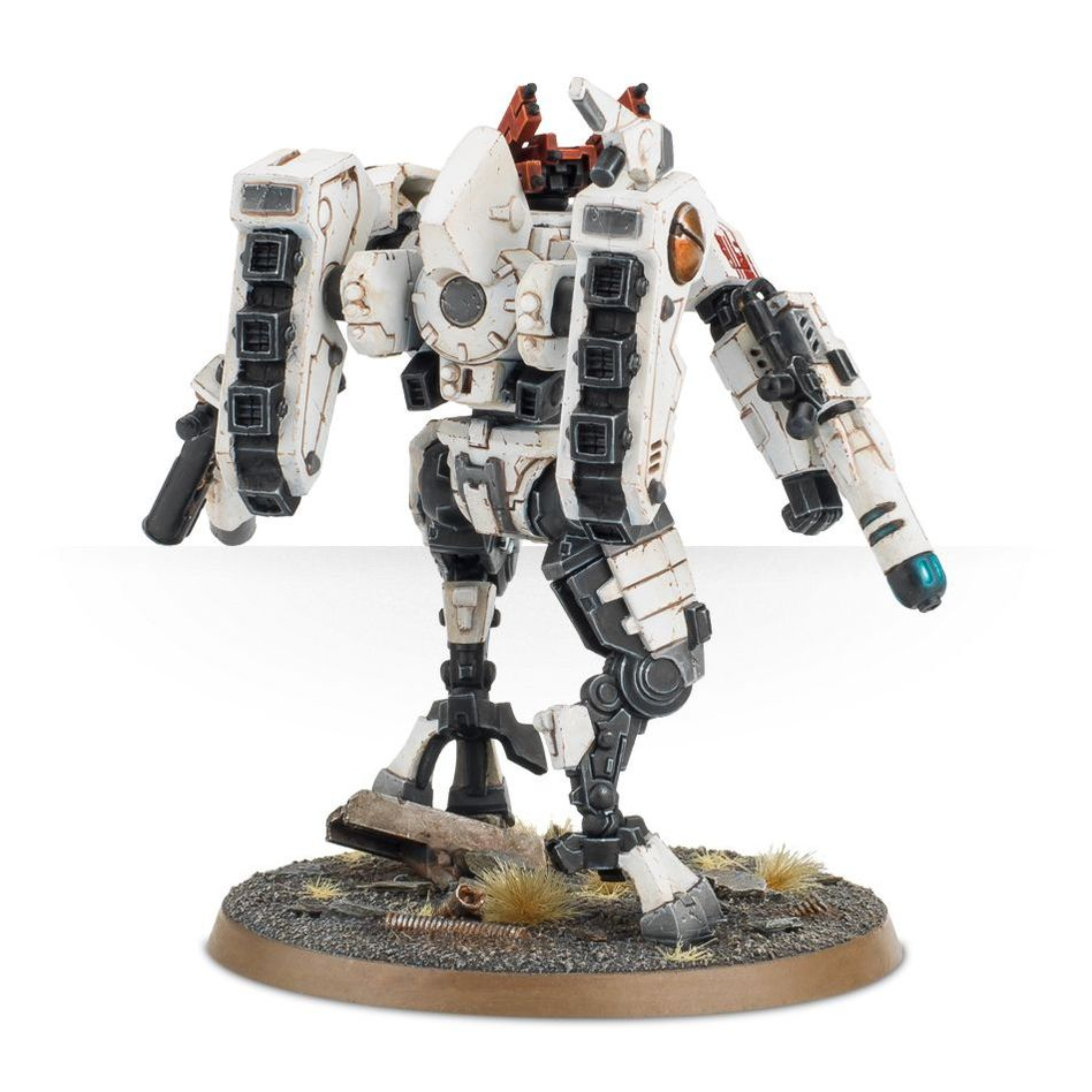 T'AU EMPIRE COMMANDER WARHAMMER 40,000 T'au empire commander warhammer 40,000. Rápidos y letales, los comandantes t'au pilotan exoarmaduras de tamaño y potencia intimidantes. Obviamente el mero hecho de pilotar una enorme exoarmadura no convierte automáticamente a un soldado en comandante; es la astucia estratégica y la capacidad de adaptarse a situaciones impredecibles lo que más distingue a este piloto de los demás. Se necesitan muchísimos años de incansable dedicación para alcanzar este prestigioso rango; todos los comandantes t'au han conseguido su estatus por las malas. Sus exoarmaduras xv85 sentenciador están armadas con una gama de armas enormemente destructivas: lanzallamas, blásteres de iones y eyectores de minas son algunas de las opciones disponibles, junto con contramedidas electrónicas y enormes capacidades de procesamiento de datos que mejoran el rendimiento en batalla. La variante xv86 de la exoarmadura estrella de hielo está cubierta de aletas que la hacen más aerodinámico y le permiten desplazarse a gran velocidad por el campo de batalla, aniquilando a los enemigos con los potentes impactos de su cañón rotativo. Sus contramedidas holofotónicas y los conjuntos de telemetría proporcionan a la estrella de hielo y a su piloto una enorme variedad de información que abrumaría a una mente no entrenada pero que, en este caso, permite a la armadura estrella de hielo elevarse sobre sus enemigos con una agilidad que los sistemas de puntería enemigos no pueden contrarrestar. Con este kit multicomponente de plástico tendrás todo lo que necesitas para montar un comandante t’au con exoarmadura xv-85 sentenciador o con exoarmadura xv86 estrella de hielo. Hay una inmensa cantidad de opciones disponibles en la caja: diferentes cabezas, motores, brazos y piernas, ¡y un montón de armas! Un eyector de minas aéreas, un fusil de plasma, un lanzallamas, un bláster fundidor, un ciclobláster iónico, un cañón rotativo (con kit de mejoras) y un módulo lanzamisiles. También incluye un dron, que puede montarse como un dron de combate, un dron de defensa o un dron telemétrico. Este kit contiene 77 componentes y una peana redonda citadel de 60 mm. Esta miniatura se vende sin pintar y sin montar; recomendamos usar pegamento para plástico citadel y pinturas citadel colour. Las miniaturas se proporcionan sin montar ni pintar. Recomendamos usar pegamento para plástico citadel y pinturas citadel colour.