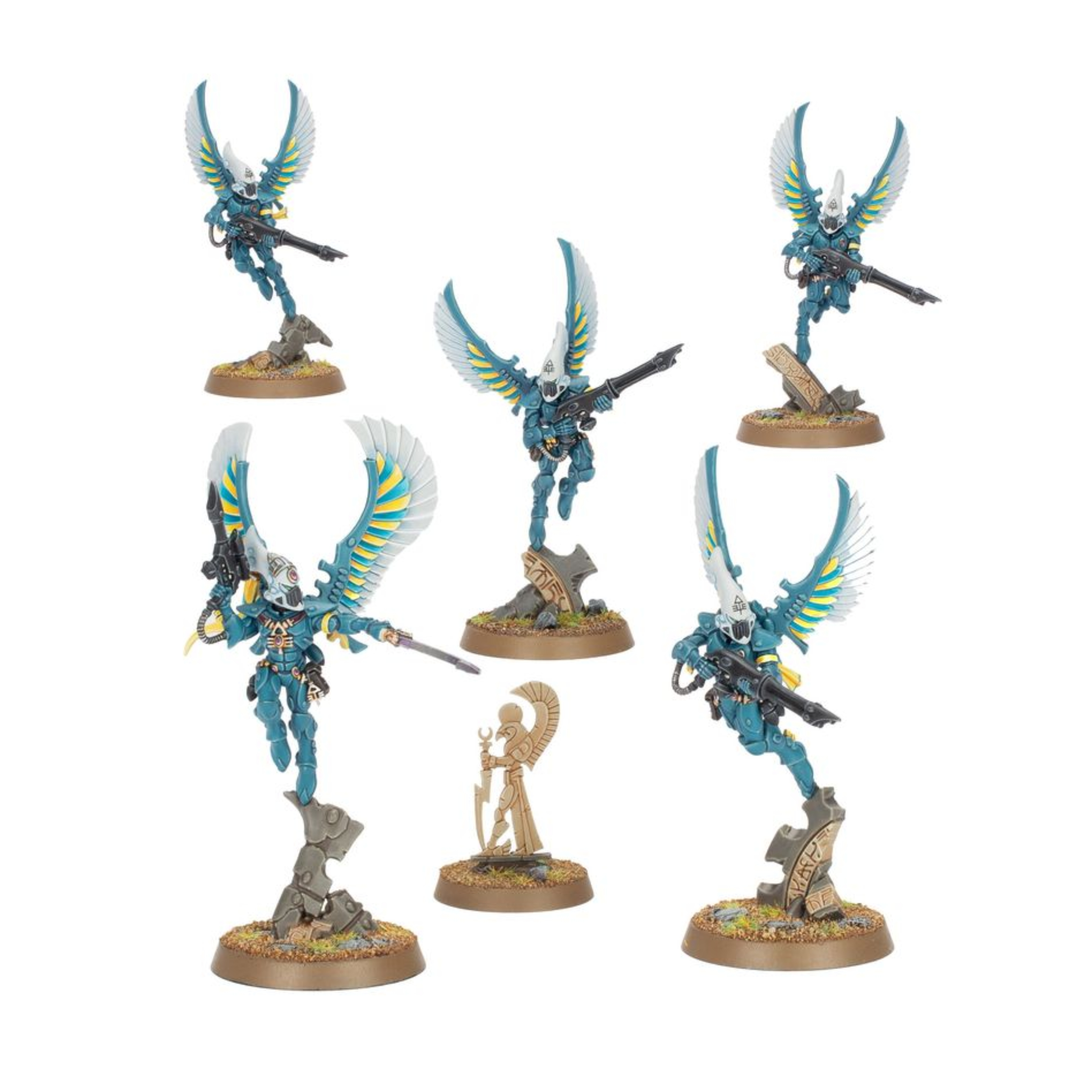 AELDARI SWOOPING HAWKS WARHAMMER 40,000 Aeldari swooping hawks warhammer 40,000. Los halcones cazadores son guerreros alados que representan el lado vengativo de khaine, el dios de la guerra. Son maestros de la guerra de hostigamiento, perfectos para desbaratar contraataques enemigos o eliminar formaciones vulnerables. Con este kit multicomponente de plástico puedes montar cinco miniaturas de halcones cazadores, unos guerreros aéreos sumamente ágiles para usar en ejércitos aeldari en partidas de warhammer 40,000. Lánzate en picado y elimina unidades enemigas vulnerables con estos guerreros alados de élite. Un miembro de la escuadra puede montarse como un exarca de los halcones cazadores con una de las siguientes opciones de armas: una pistola solar y una espada de energía, una garra de halcón, un láser de asalto de exarca o un láser multitubo. Hay varias opciones de cabeza para los halcones cazadores, con y sin casco, para personalizar aún más tu escuadra. El kit también contiene una ficha de santuario de senda de los halcones cazadores. El kit contiene 81 piezas de plástico, 5 peanas redondas citadel de 32 mm y 1 peana redonda citadel de 25 mm. Este set también incluye una hoja con 378 calcomanías al agua de los aeldari para personalizar tus miniaturas. Las miniaturas se proporcionan sin montar ni pintar. Recomendamos usar pegamento para plástico citadel y pinturas citadel colour.