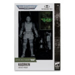 KASRKIN (ASTRA MILITARUM) ARTIST PROOF WARHAMMER 40,000. Figura articulada del juego de guerra "Warhammer 40,000", tamaño aprox. 18 cm. Viene en una caja con ventana. Entre los regimientos históricos de Cadia, los Kasrkin son elogiados como la élite de la élite. A estos agentes especiales se les confía armamento más potente, como pistolas de alta potencia, y están equipados con una armadura de caparazón más gruesa que sus compañeros. Los Kasrkin son disparos incomparables y asesinos probados en batalla: disciplinados y profesionales, son iguales o superiores a cualquier guerrero sin aumento del Imperio.