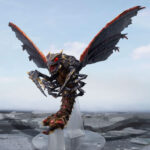 MEGAGUIRUS GODZILLA VS MEGAGUIRUS SH MONSTER ARTS. En el universo de Godzilla, Megaguirus es un temible kaiju nacido de la evolución de Meganulon y Meganula. Este monstruo alado, parecido a un insecto, es rápido y agresivo, y drena la energía de sus enemigos para desatar un poder devastador. Con su diseño insectoide y sus enormes alas, Megaguirus destaca como uno de los enemigos más singulares de Godzilla. El «Evolution Set» de la línea S.H. MonsterArts captura el ciclo de vida completo de la criatura. Incluye varias figuras de Meganulon y Meganula, junto con Megaguirus en su forma adulta, representado en pleno vuelo sobre un soporte transparente. El set permite a los coleccionistas recrear la progresión del monstruo desde la larva que se arrastra hasta la destructiva etapa final. La figura principal de Megaguirus presenta texturas finamente esculpidas, un cuerpo detallado y alas extendidas con llamativos reflejos rojos y negros. Las criaturas más pequeñas están cuidadosamente elaboradas para complementar la exposición, mientras que la base transparente realza la impresión de movimiento aéreo. Con una altura aproximada de 21 cm, este set de PVC pertenece a la serie S.H. MonsterArts de Bandai, famosa por su precisión y sus acabados de alta calidad. Es una pieza imprescindible tanto para los entusiastas de los kaiju como para los fans de Godzilla.