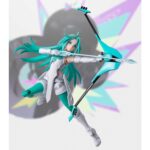 LUCKY CYAN TO BE HERO X SH FIGUARTS. En el universo extravagante y futurista de To Be Hero X, Lucky Cyan encarna a una heroína pop con aires de guerrera e ídolo virtual. Con su estilo deslumbrante y su energía desbordante, combina actuaciones musicales y enfrentamientos dinámicos en una serie que mezcla humor, acción y estética cyber-pop. La figura la muestra en plena acción, con la guitarra en la mano, lista para lanzar un ataque o un solo devastador. Su expresión decidida, su postura abierta y su brazo extendido reflejan a la perfección su papel de protagonista segura de sí misma, tan carismática como combativa. Su diseño es fiel a la obra: larga melena turquesa en movimiento, traje blanco realzado con toques de verde menta, guantes sin dedos y botas altas a juego. La guitarra futurista que sostiene está esculpida con precisión, con detalles estilizados que acentúan su aspecto electro-pop. Cada elemento visual está pensado para resaltar su identidad sonora y visual. Con una altura de unos 15 cm, esta figura de PVC forma parte de la gama S.H. Figuarts de Bandai. Las articulaciones integradas permiten numerosas poses expresivas, mientras que el acabado nítido garantiza una gran legibilidad de los detalles. Perfecta para los fans de los personajes enérgicos y los diseños modernos.
