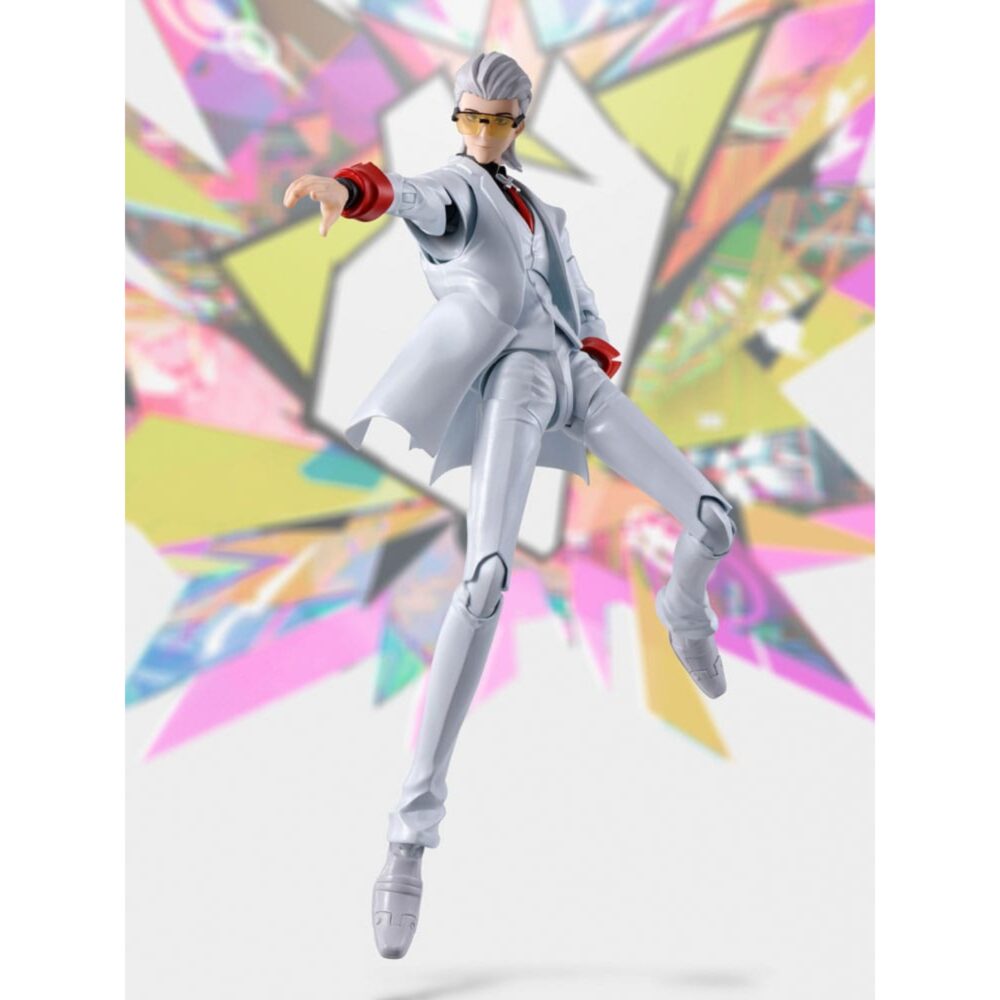 X to be hero x sh figuarts.  personaje central de to be hero x, x encarna el misterio, la clase y la ironía en un universo tan colorido como caótico. Verdadero enigma, navega entre la manipulación y el carisma, e impone su estilo único en una serie donde lo absurdo se codea con la estética ultraestilizada. La figura lo presenta en una postura segura, con un dedo levantado como para subrayar un comentario mordaz o un remate memorable. Su silueta esbelta, su mirada oculta tras unas gafas tintadas y su traje inmaculado capturan a la perfección su aspecto de estratega elegante y distante. El diseño es muy fiel: traje blanco de tres piezas con chaleco y chaqueta larga, camisa negra a juego, corbata roja brillante y guantes rojos. El pelo plateado peinado hacia atrás refuerza su carisma visual. Cada pliegue del traje y cada accesorio están representados con precisión para respetar su estilo sofisticado. Con una altura aproximada de 16 cm, esta figura de pvc forma parte de la colección s. H. Figuarts de bandai. Las articulaciones bien integradas permiten adoptar diversas poses emblemáticas sin afectar a la nitidez de las líneas. Una elección ideal para los amantes de los personajes enigmáticos y elegantes.