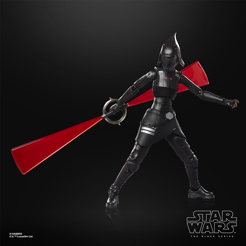 SEVENTH SISTER INQUISITOR BLACK SERIES STAR WARS REBELS Seventh sister inquisitor black series star wars rebels. Hasbro añade a su línea the black series la figura premium de la séptima hermana inquisidora, inspirada en la apariencia de su personaje de la serie animada "star wars rebels". Esta figura articulada de 15 cm de altura presenta un esculpido fiel al personaje, con detalles y acabados de alta calidad. Incluye 1x casco removible, 1x sable de luz rojo doble con efectos de combate, 1x máscara y 1x droide rastreador id9. Se presenta en un embalaje tipo caja con ventana y diseño inspirado en el personaje. Unidades limitadas.