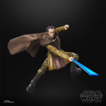 JEDI MASTER DOOKU BLACK SERIES STAR WARS TALES OF THE JEDI. asbro lanza dentro de la línea The Black Series la figura premium del conde Dooku como maestro Jedi, basada en la apariencia del personaje en la antología de animación "Star Wars: Tales of the Jedi" ("Star Wars: Las crónicas Jedi" en España). La figura mide 15 cm, cuenta con múltiples puntos de articulación y un nivel de detalle excepcional. Incluye 1x cabeza alternativa y 1x sable de luz azul con efectos de combate intercambiables. Se presenta en una caja con ventana ilustrada. UNIDADES LIMITADAS.