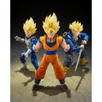 SUPER SAIYAN VEGETA DANGEROUS PRIDE DRAGON BALL Z SH FIGUARTS. De la línea S.H.Figuarts llega Vegeta Super Saiyan de Dragon Ball Z, con su atuendo de la saga Cell y realizado con un esculpido completamente nuevo. Cada detalle, desde las proporciones y el volumen del cabello hasta las expresiones faciales, ha sido cuidadosamente diseñado para reflejar el estilo de animación de la época. Este lanzamiento incorpora el sistema de articulación perfeccionado desarrollado para la serie S.H.Figuarts Dragon Ball, incluyendo el nuevo «Dynamic-Movable Shoulder System» (patente en trámite), que permite poses más dinámicas y naturales. Con esta nueva estructura, la presencia de Vegeta como orgulloso Super Saiyan queda plenamente representada.