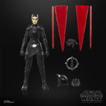 SEVENTH SISTER INQUISITOR BLACK SERIES STAR WARS REBELS. Hasbro añade a su línea The Black Series la figura premium de la Séptima Hermana Inquisidora, inspirada en la apariencia de su personaje de la serie animada "Star Wars Rebels". Esta figura articulada de 15 cm de altura presenta un esculpido fiel al personaje, con detalles y acabados de alta calidad. Incluye 1x casco removible, 1x sable de luz rojo doble con efectos de combate, 1x máscara y 1x droide rastreador ID9. Se presenta en un embalaje tipo caja con ventana y diseño inspirado en el personaje. UNIDADES LIMITADAS.